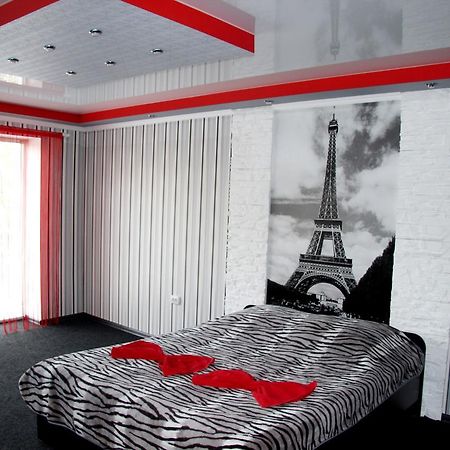 Apartment On Bohoiavlenskyi Avenue Nikolayev Ngoại thất bức ảnh