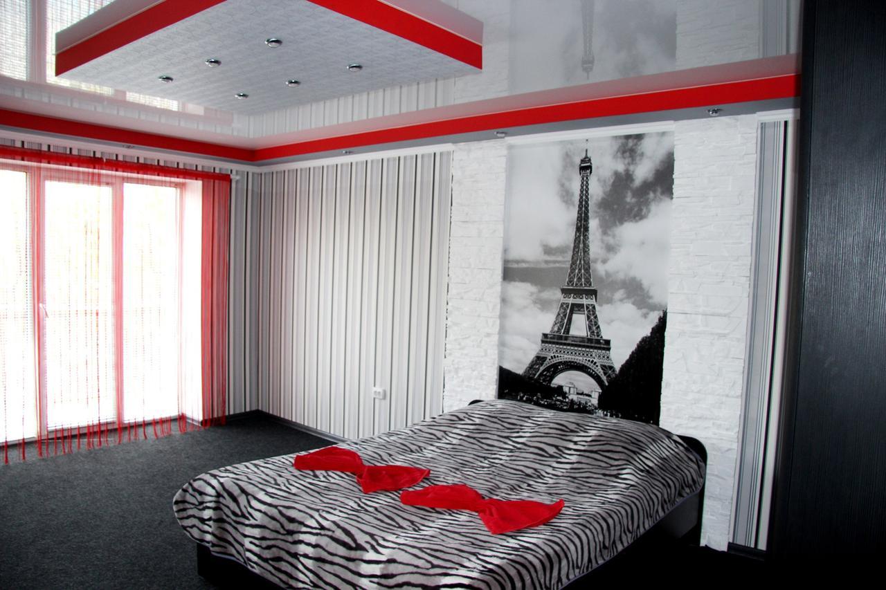Apartment On Bohoiavlenskyi Avenue Nikolayev Ngoại thất bức ảnh